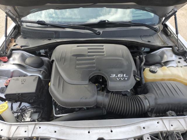 Photo 11 from auction – 2018 CHRYSLER 300 LIMITE with VIN 2C3CCAEG9JH227706