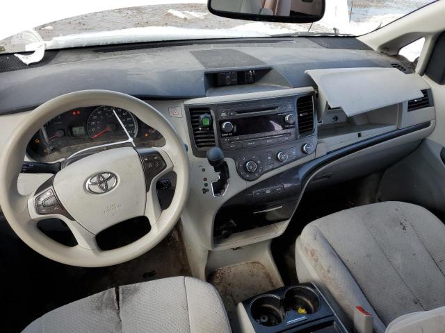 Photo 8 from auction – 2011 TOYOTA SIENNA-V6 with VIN 5TDKK3DC3BS117788