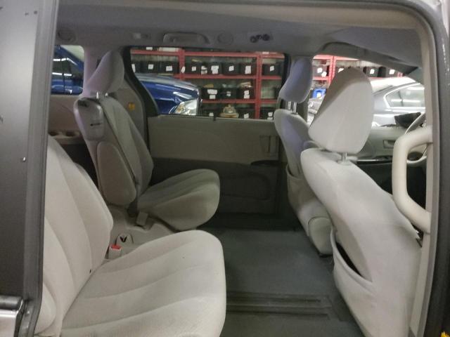 Photo 11 from auction – 2011 TOYOTA SIENNA LE with VIN 5TDKK3DC7BS129278