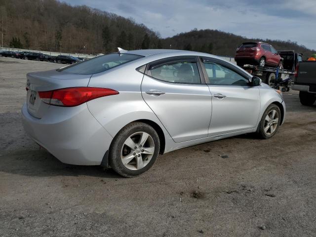 Photo 3 from auction – 2012 HYUNDAI ELANTRA GL with VIN 5NPDH4AE7CH135897