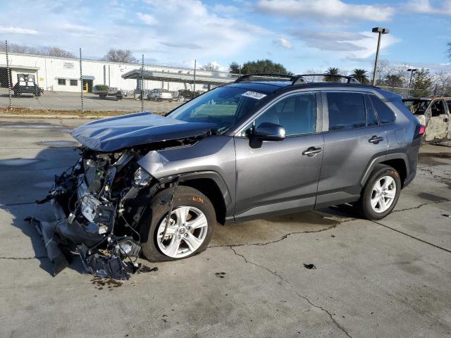 TOYOTA RAV4 XLE 2021 with VIN 2T3P1RFVXMC196602 - Photo from auction