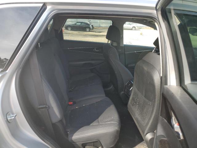 Photo 11 from auction – 2017 KIA SORENTO LX with VIN 5XYPGDA36HG323095