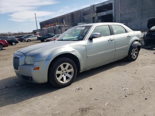 CHRYSLER 300 TOURIN 2005 with VIN 2C3JA53G05H685387 - Photo from auction