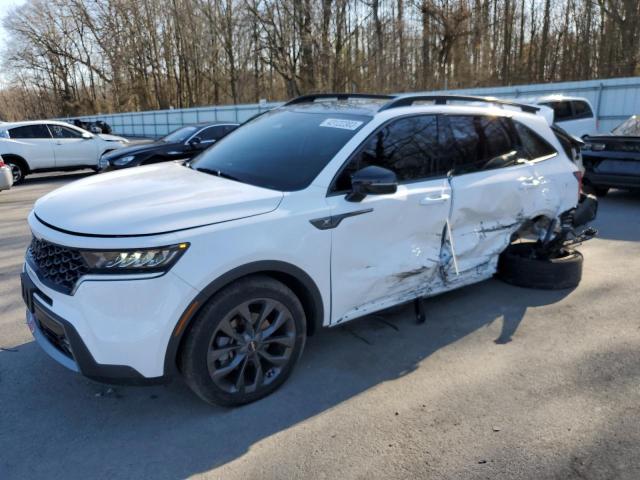 KIA SORENTO EX 2022 with VIN 5XYRHDLF7NG138515 - Photo from auction