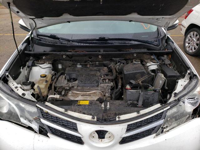 Photo 12 from auction – 2013 TOYOTA RAV4 XLE with VIN JTMWFREVXDD012172