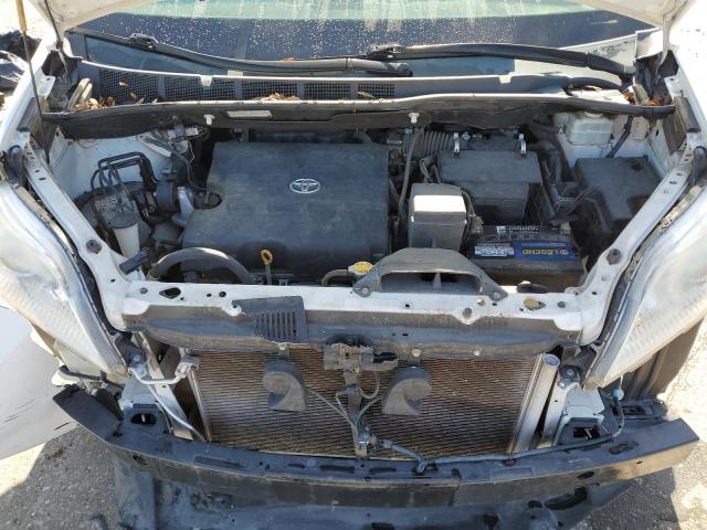 Photo 12 from auction – 2012 TOYOTA SIENNA XLE with VIN 5TDYK3DC1CS231090