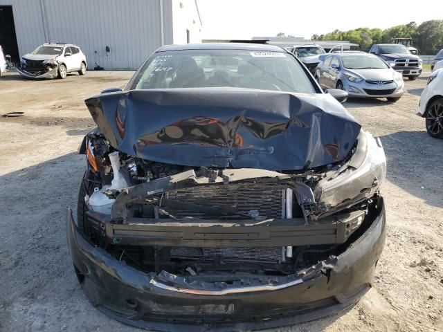 Photo 5 from auction – 2018 KIA FORTE LX with VIN 3KPFL4A78JE217647