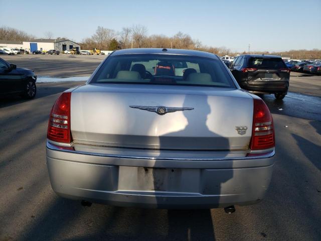 Photo 6 from auction – 2006 CHRYSLER 300C with VIN 2C3KA63H26H439851
