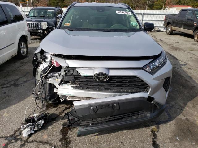 Photo 5 from auction – 2019 TOYOTA RAV4 LE with VIN JTMF1RFV5KJ018084