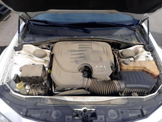 Photo 11 from auction – 2012 CHRYSLER 300 LIMITE with VIN 2C3CCACG5CH207829