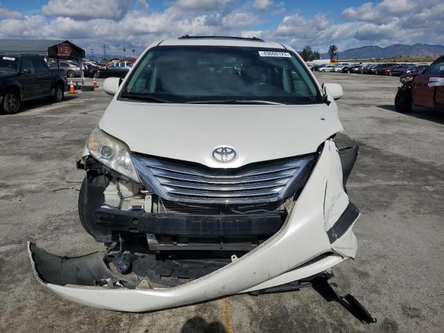 Photo 5 from auction – 2011 TOYOTA SIENNA XLE with VIN 5TDYK3DC1BS102748