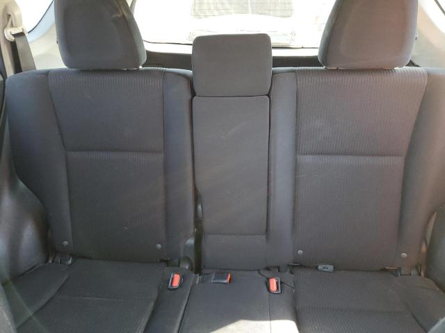 Photo 10 from auction – 2017 TOYOTA RAV4 LE with VIN JTMBFREV7HJ702337