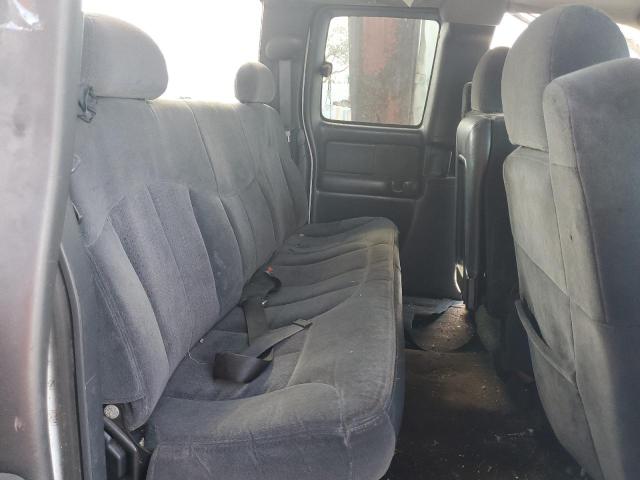 Photo 10 from auction – 2001 CHEVROLET SILVERADO with VIN 2GCEC19V411310711