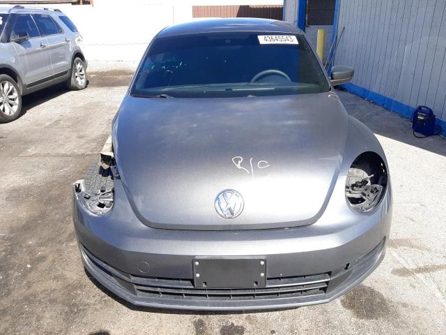 Photo 5 from auction – 2014 VOLKSWAGEN BEETLE with VIN 3VWFP7AT8EM628560
