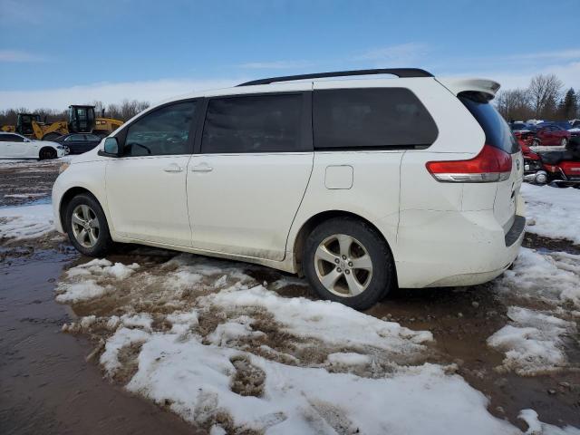 Photo 2 from auction – 2011 TOYOTA SIENNA-V6 with VIN 5TDKK3DC3BS117788