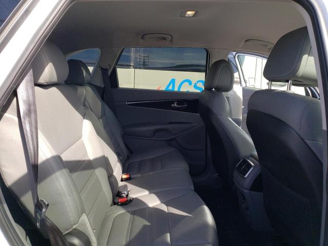 Photo 11 from auction – 2016 KIA SORENTO EX with VIN 5XYPH4A17GG065647