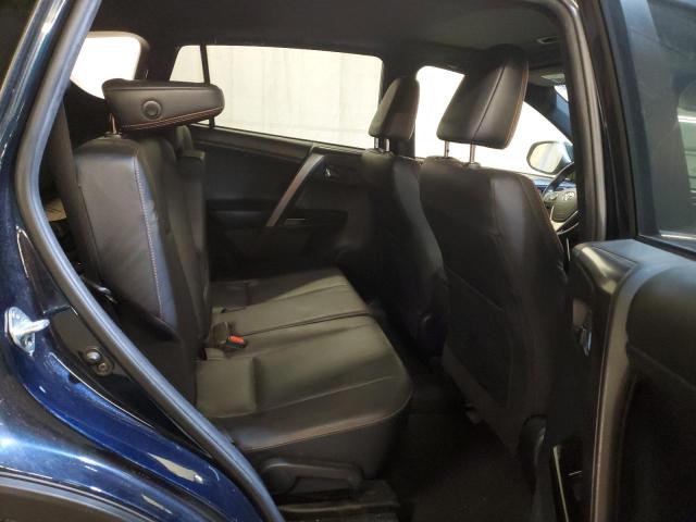 Photo 11 from auction – 2018 TOYOTA RAV4 SE with VIN JTMJFREV2JJ178967