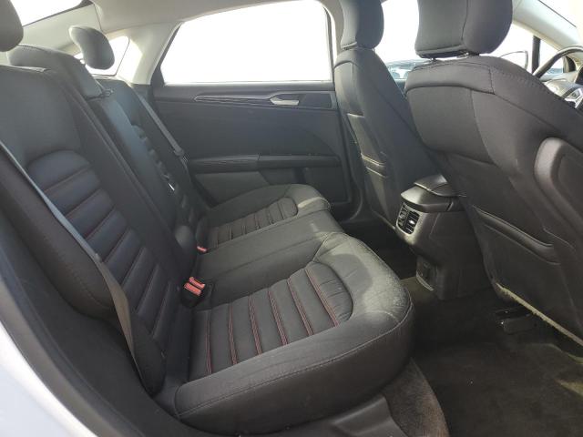Photo 10 from auction – 2016 FORD FUSION SE with VIN 3FA6P0T92GR241252