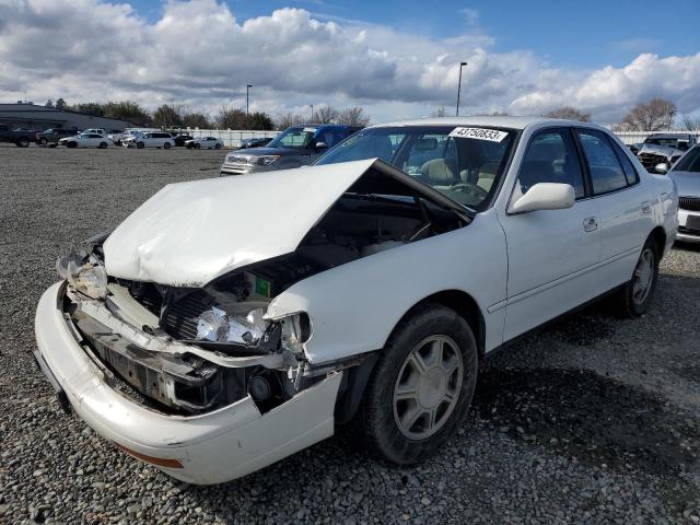 TOYOTA CAMRY LE 1996 with VIN 4T1BF12KXTU871962 - Photo from auction