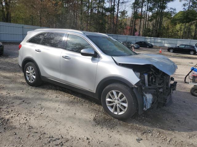 Photo 4 from auction – 2017 KIA SORENTO LX with VIN 5XYPGDA36HG323095