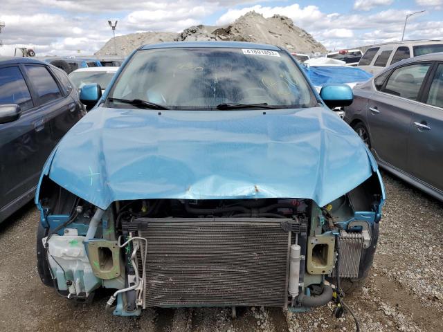 Zdjęcie 5 z aukcji – 2013 MITSUBISHI OUTLANDER z VIN 4A4AP4AU1DE004083