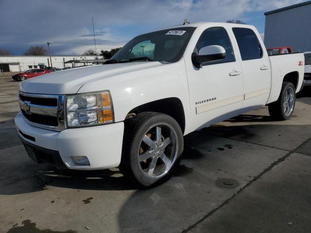CHEVROLET SILVERADO 2011 with VIN 3GCPKTE36BG263847 - Photo from auction
