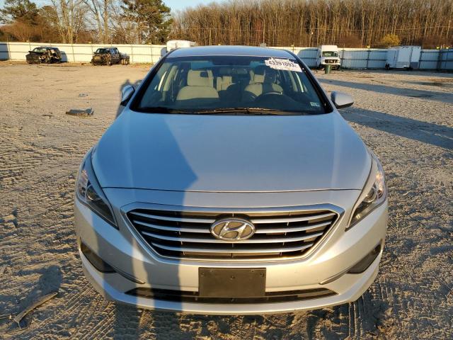 Photo 5 from auction – 2016 HYUNDAI SONATA SE with VIN 5NPE24AF2GH416378