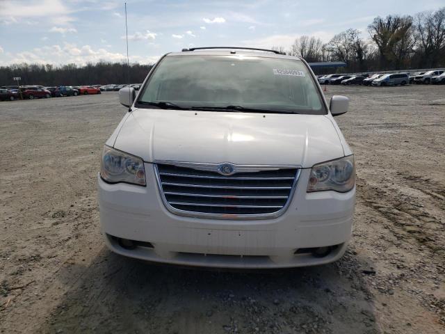 Photo 5 from auction – 2008 CHRYSLER TOWN & COU with VIN 2A8HR54P18R795695