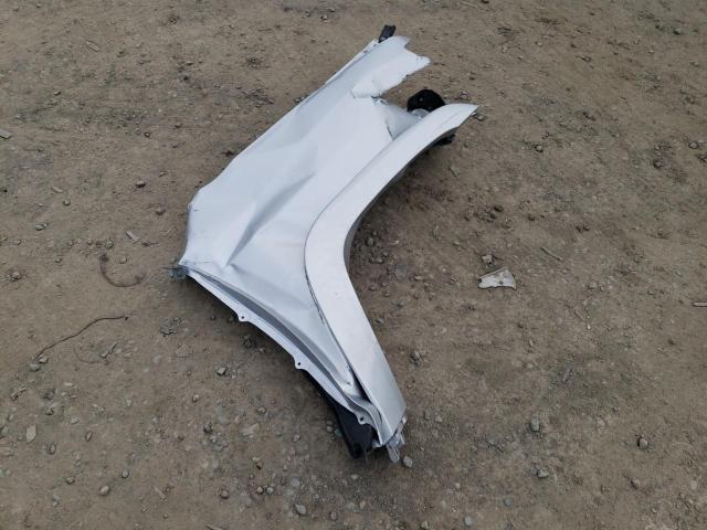 Photo 13 from auction – 2014 TOYOTA 4RUNNER SR with VIN JTEBU5JR8E5168420