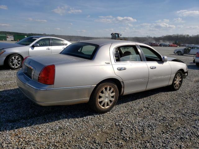 Photo 3 from auction – 2010 LINCOLN TOWN CAR with VIN 2LNBL8CV5AX615759