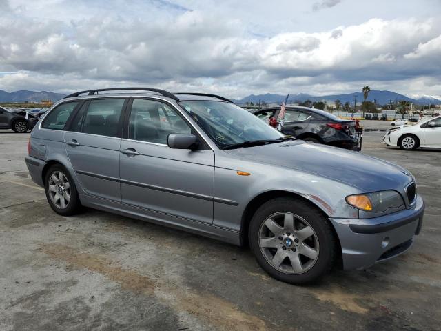 Photo 4 from auction – 2005 BMW 325 IT with VIN WBAEN33435PC13918