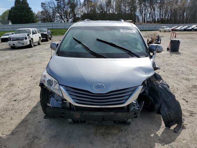 Photo 5 from auction – 2014 TOYOTA SIENNA XLE with VIN 5TDYK3DC9ES425143