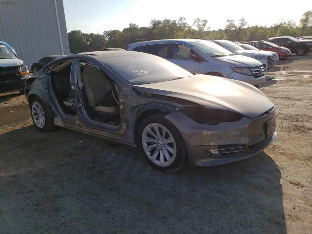 Photo 4 from auction – 2016 TESLA MODEL S with VIN 5YJSA1E11GF161210