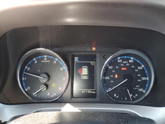 Photo 9 from auction – 2016 TOYOTA RAV4 XLE with VIN JTMWFREV4GJ069988