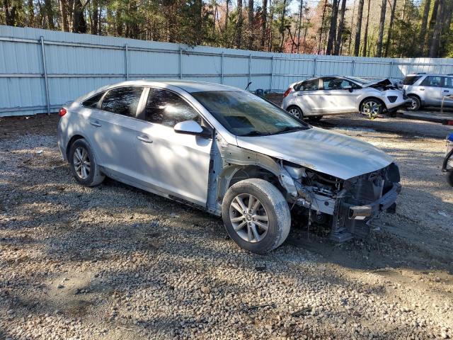 Photo 4 from auction – 2017 HYUNDAI SONATA SE with VIN 5NPE24AF9HH519010