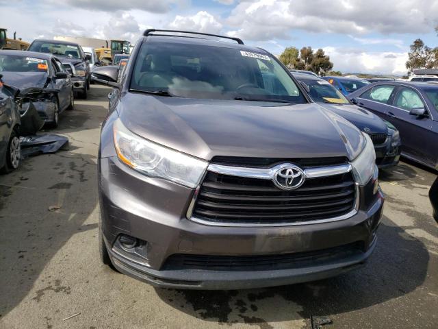 Photo 5 from auction – 2016 TOYOTA HIGHLANDER with VIN 5TDBKRFH2GS291659