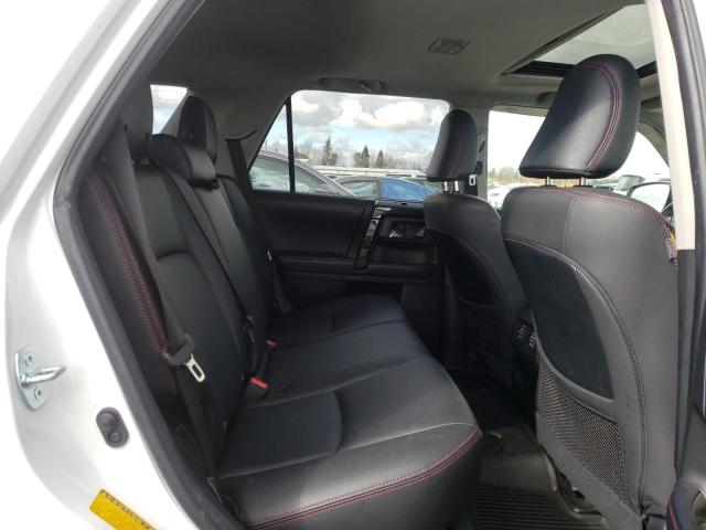 Photo 11 from auction – 2019 TOYOTA 4RUNNER SR with VIN JTEBU5JR4K5669011