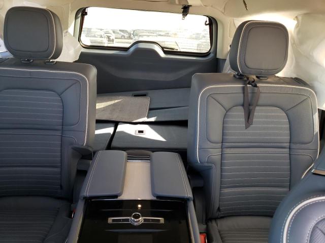 Photo 10 from auction – 2019 LINCOLN NAVIGATOR with VIN 5LMJJ2TT0KEL13132
