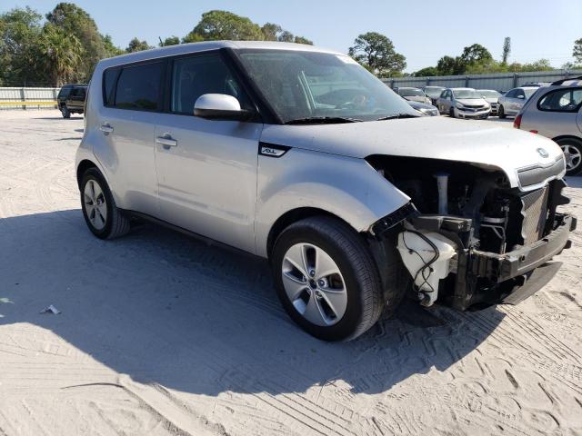 Photo 4 from auction – 2016 KIA SOUL with VIN KNDJN2A27G7875255