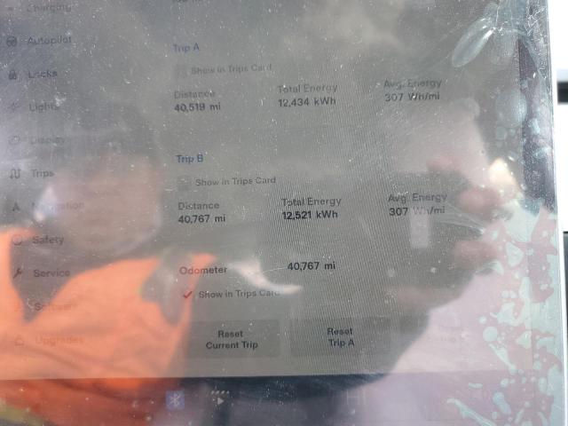 Photo 9 from auction – 2022 TESLA MODEL Y with VIN 7SAYGDEE7NF355690