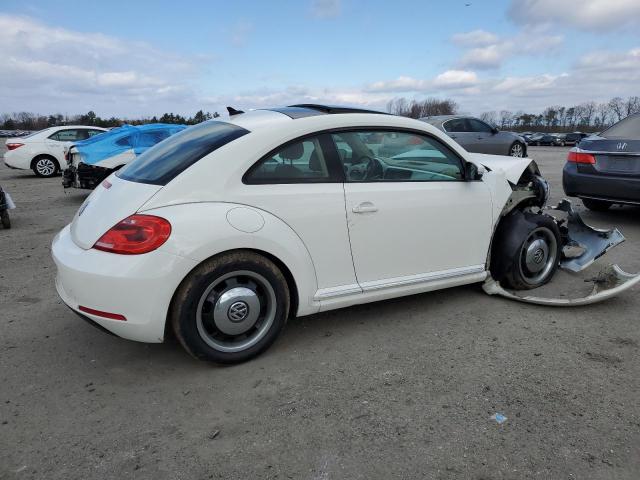 Photo 3 from auction – 2013 VOLKSWAGEN BEETLE with VIN 3VWJP7AT3DM658767