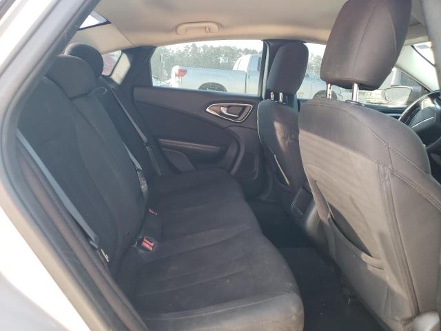 Photo 10 from auction – 2015 CHRYSLER 200 LIMITE with VIN 1C3CCCAB5FN660153