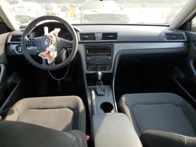 Photo 8 from auction – 2015 VOLKSWAGEN PASSAT S with VIN 1VWAS7A31FC046263