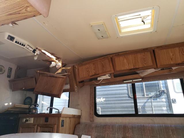 Photo 9 from auction – 1991 DLPH MOTORHOME with VIN JT5VN94TXM0020693