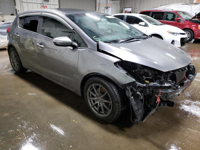 Photo 4 from auction – 2016 KIA FORTE LX with VIN KNAFK5A81G5607086