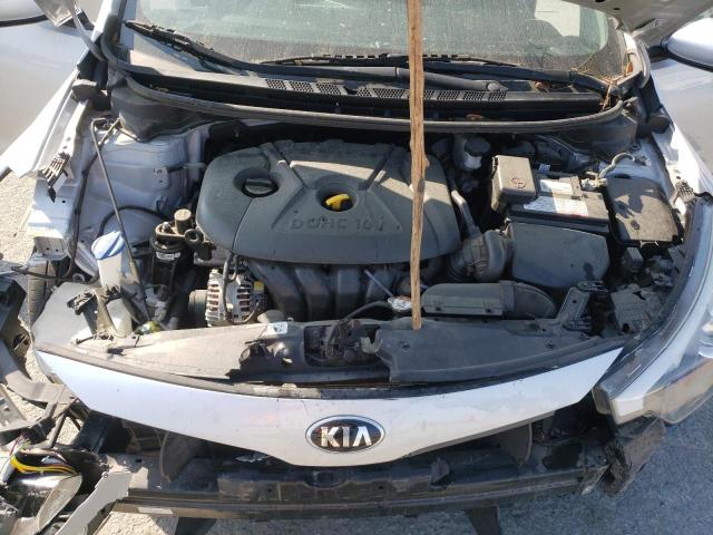 Photo 11 from auction – 2016 KIA FORTE LX with VIN KNAFK4A61G5602642