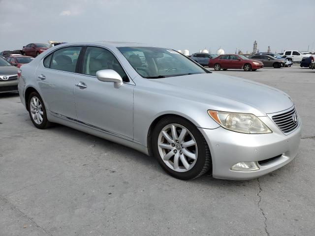 Photo 4 from auction – 2007 LEXUS LS 460L with VIN JTHGL46F475010308