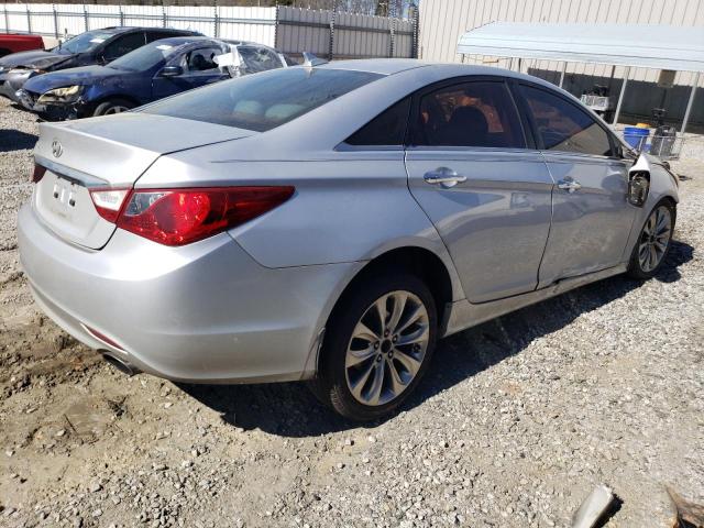 Photo 3 from auction – 2011 HYUNDAI SONATA SE with VIN 5NPEC4AC3BH122659