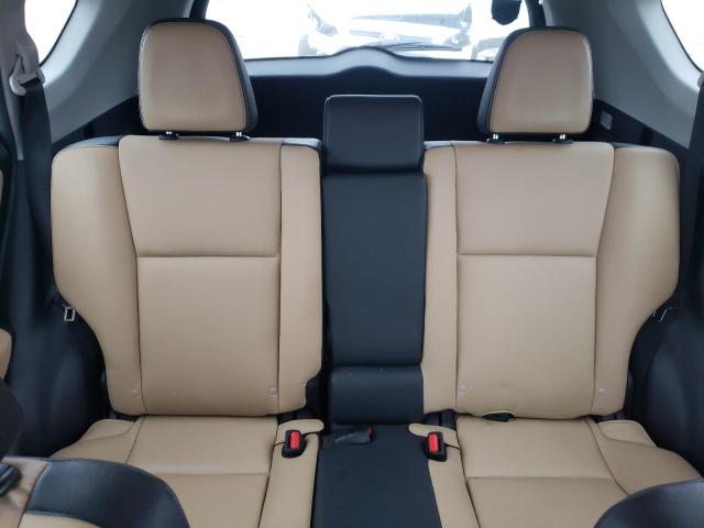 Photo 10 from auction – 2017 TOYOTA RAV4 LIMIT with VIN 2T3YFREVXHW340810