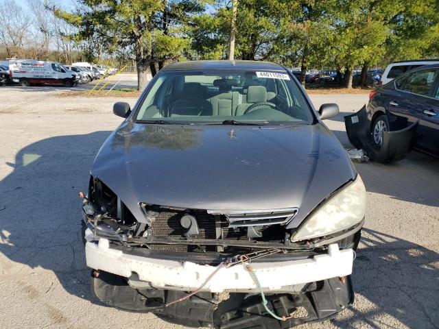 Photo 5 from auction – 2005 TOYOTA CAMRY LE with VIN 4T1BE32K95U633103